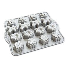 nordic-ware-holiday-tea-cakes-pan